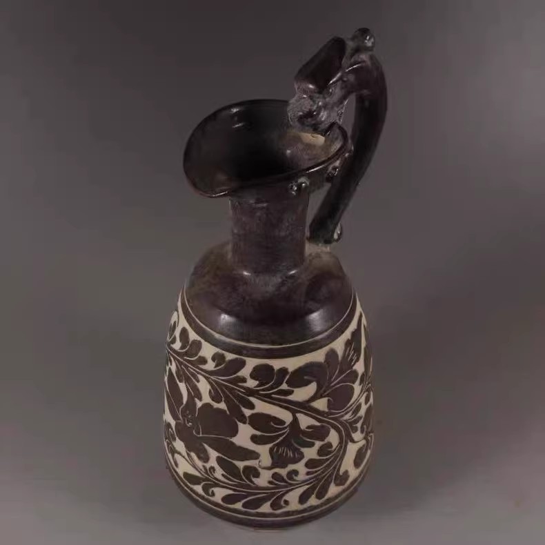 宋磁州窑仿出土黑釉手工刻花龙头